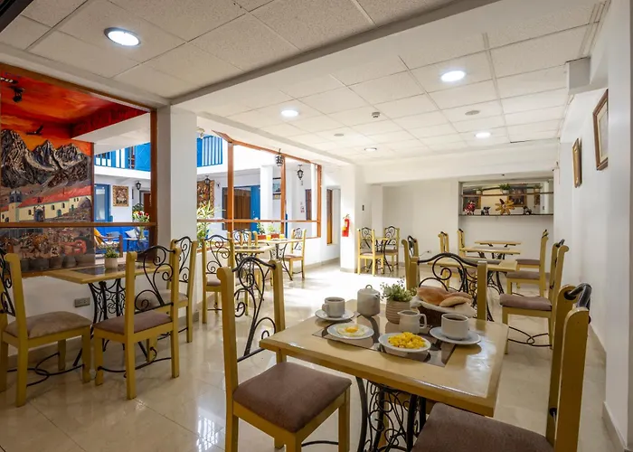 San Blas Plaza